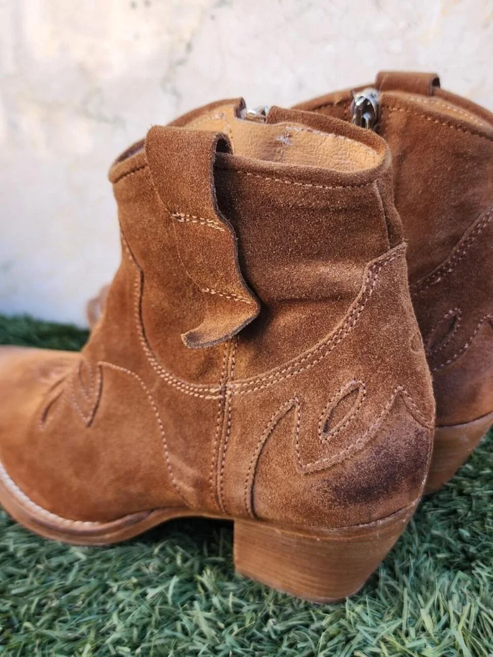 Women's Brown and Tan Boots - Picture 2 of 8